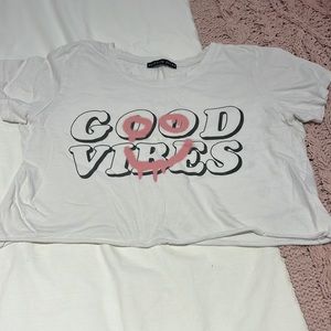 Brooklyn karma size small cropped tee